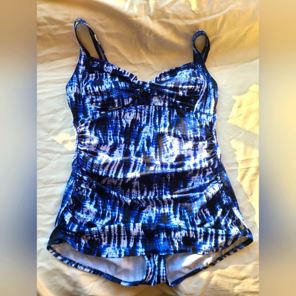 Catalina Suddenly Slim XL one piece swimsuit
